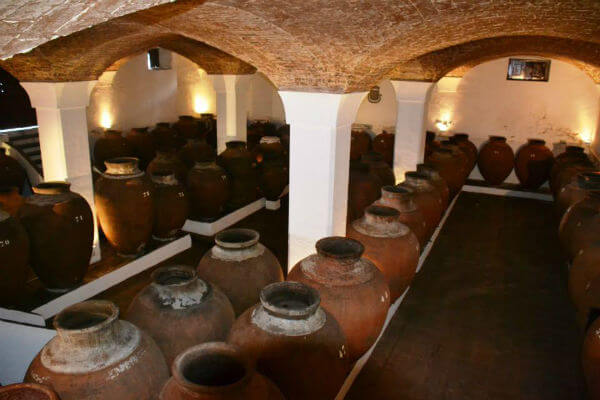 Blend_All_About_Wine_The_Amphoras_of_Mr_Joseph_Adega_dos_Potes