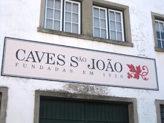 Visita às Caves São João